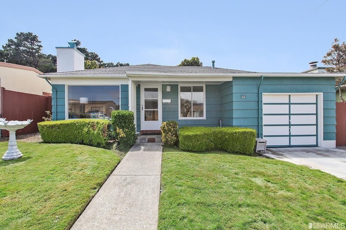 210 Clifden Dr