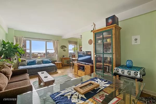 10 Plaza St East Unit: 9B