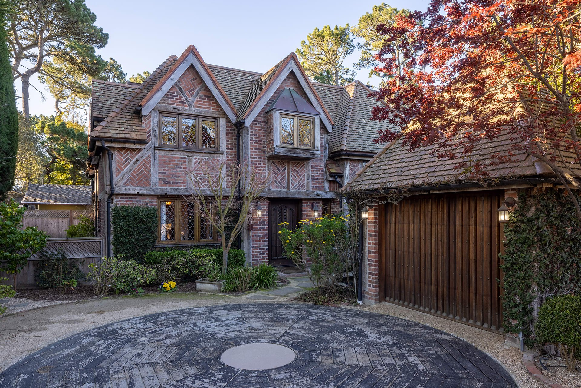Charming Carmel Cottage - 2nd Ave 2 SE of Santa Fe