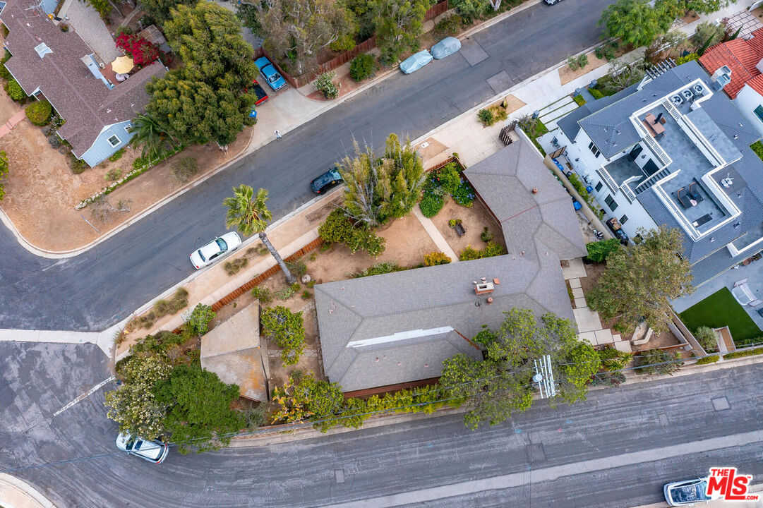 455 Almar Ave