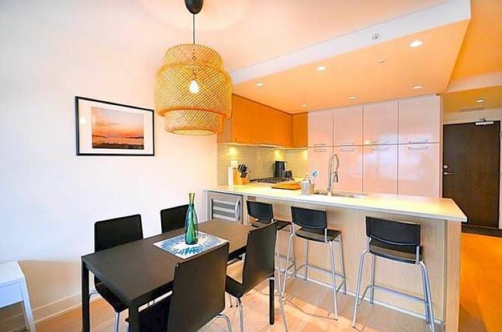 303-1680 W 4 Ave