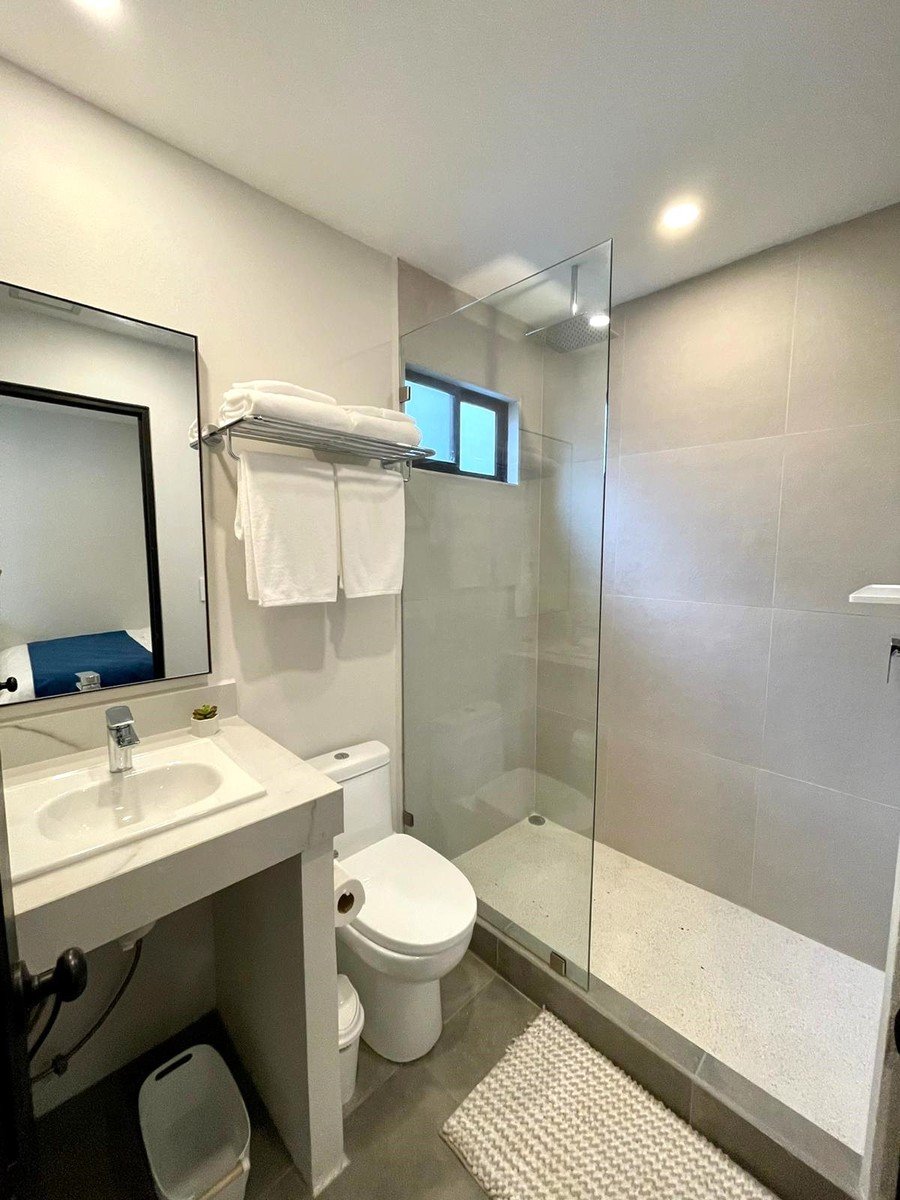 Turnkey Boutique Hotel with Pool, Jaco, Puntarenas