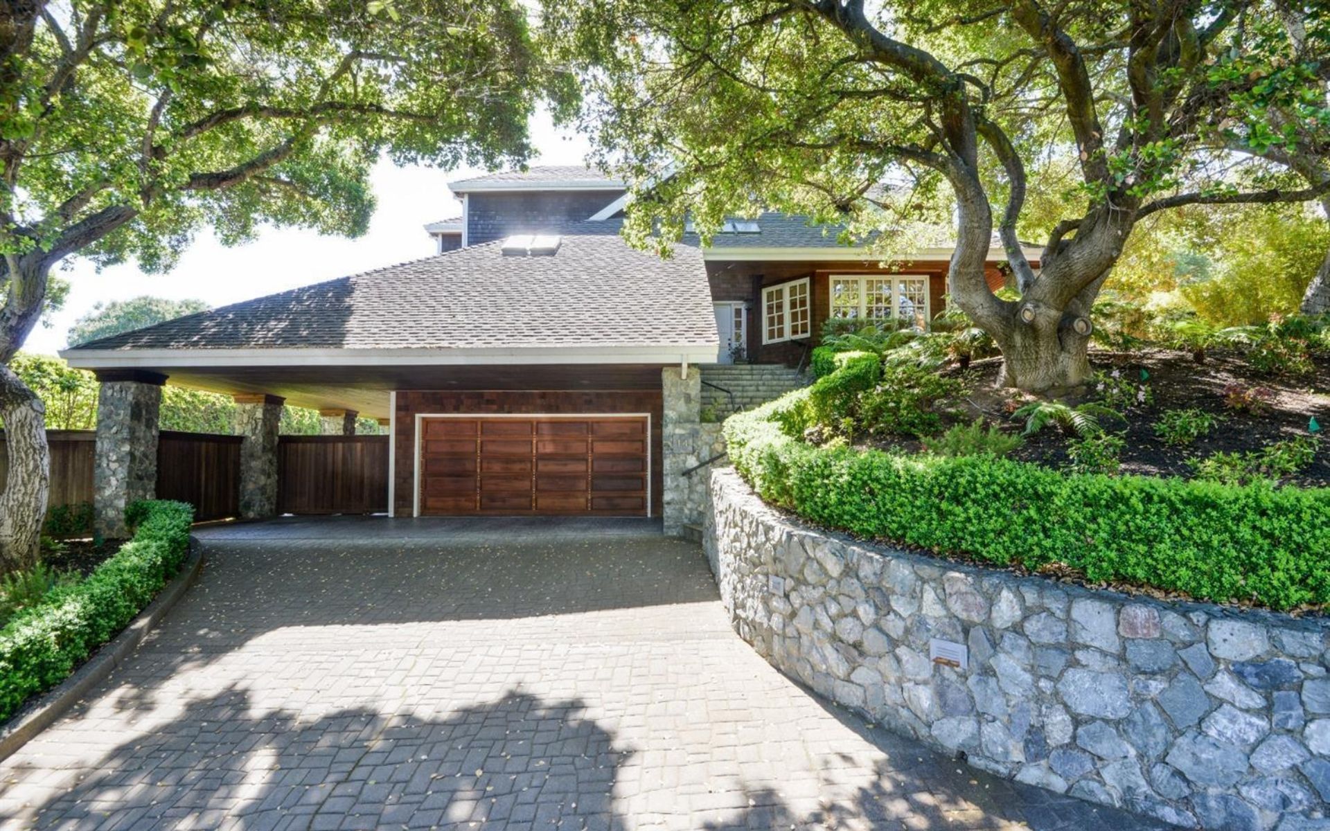 14 Laurel Avenue