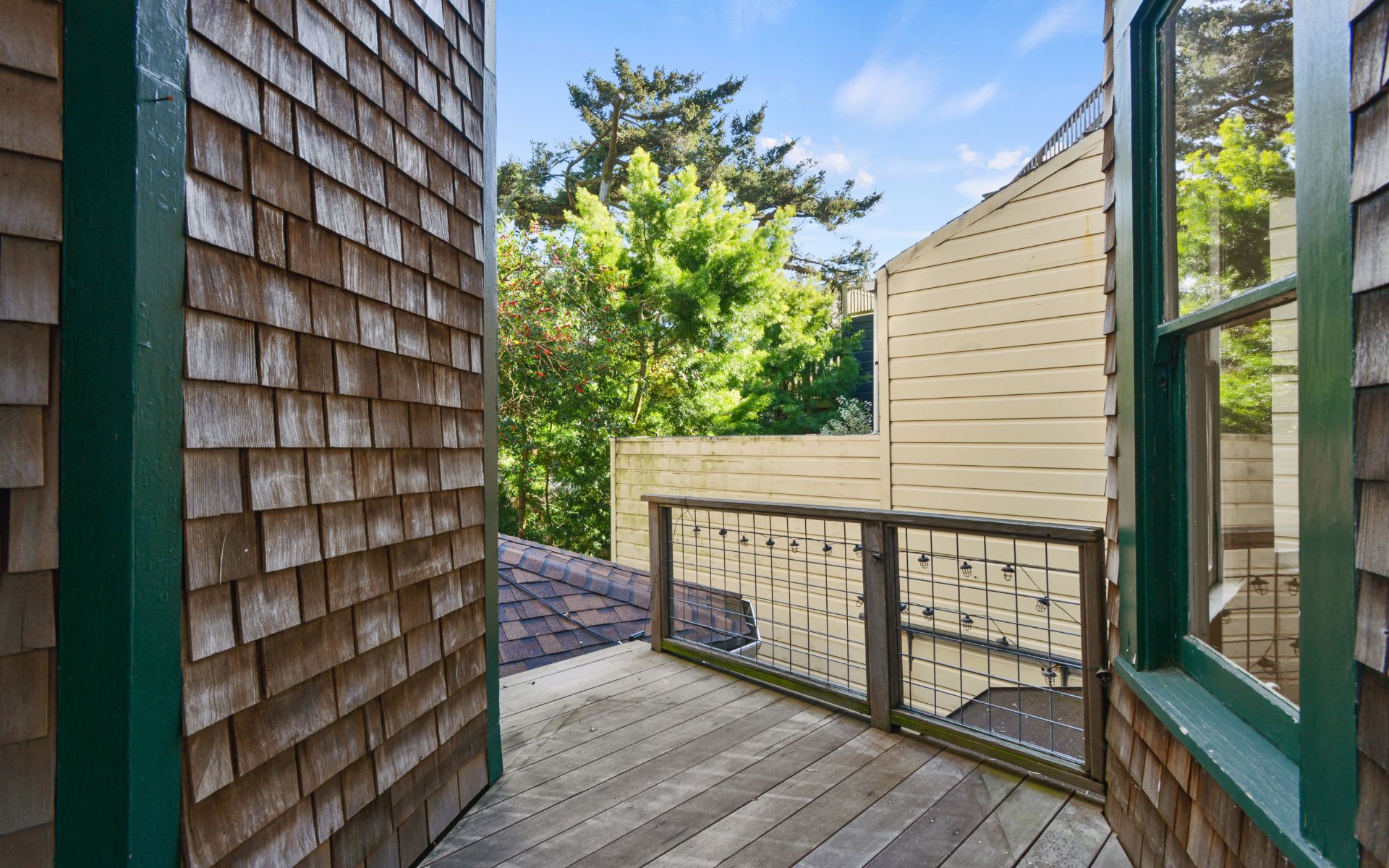 70-72 6th Ave