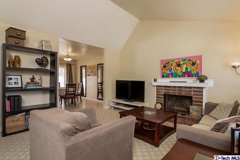 247 Crystal Ln