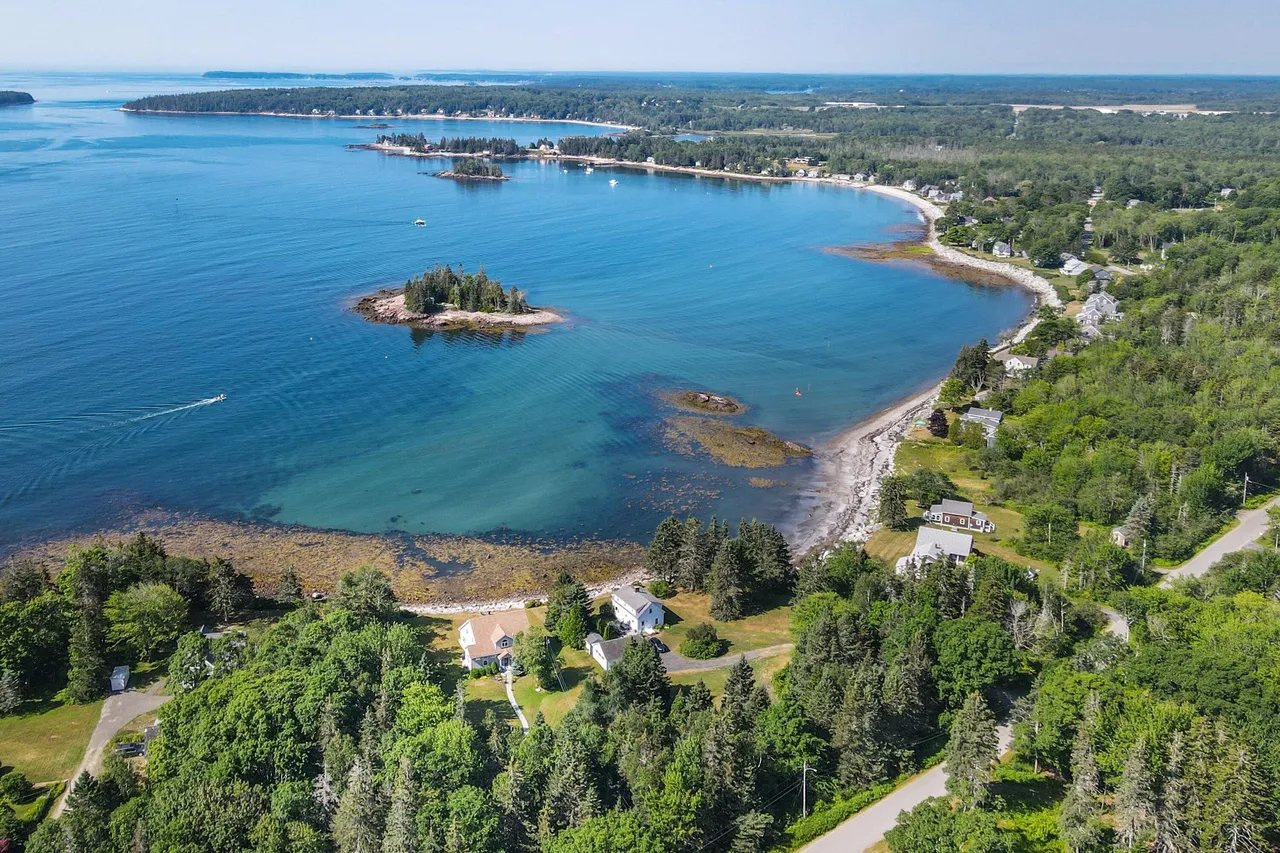 New Listing! 1 Mussel Ridge Lane, Owls Head, Maine – $1,695,000