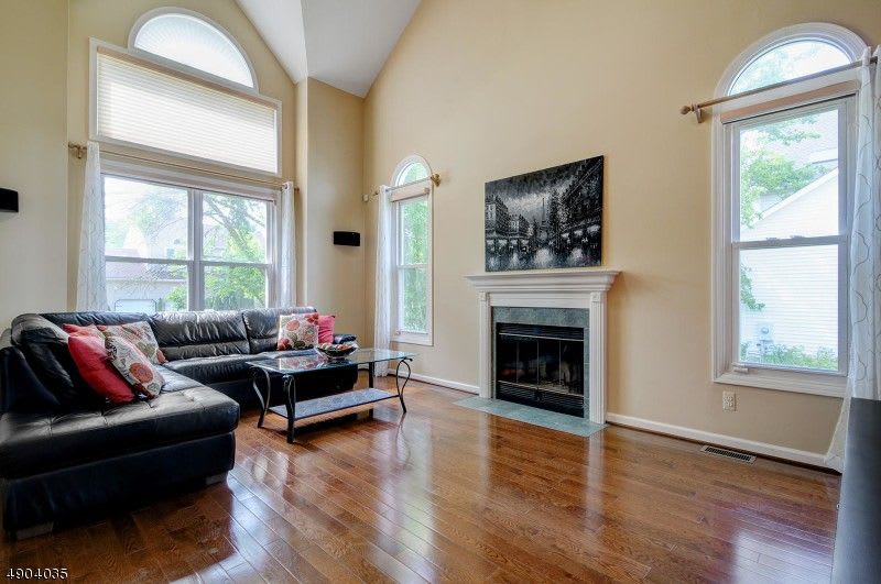 5 Fisher Dr