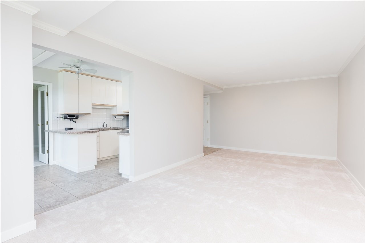 402-1233 Beach Ave