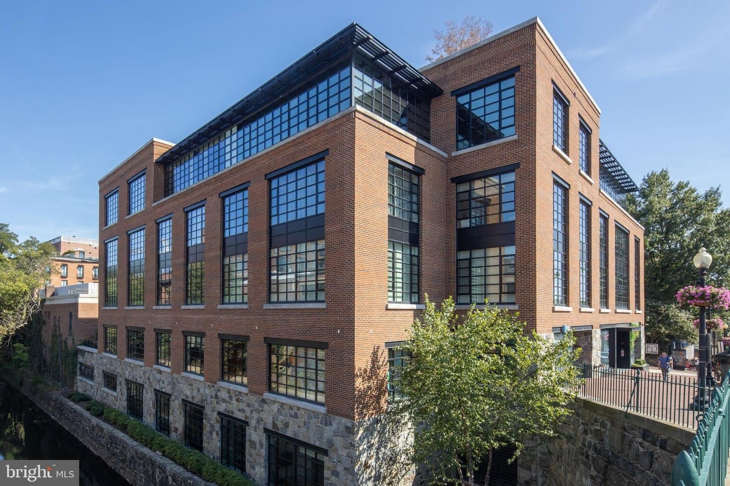 1055 WISCONSIN AVE NW Unit 3W