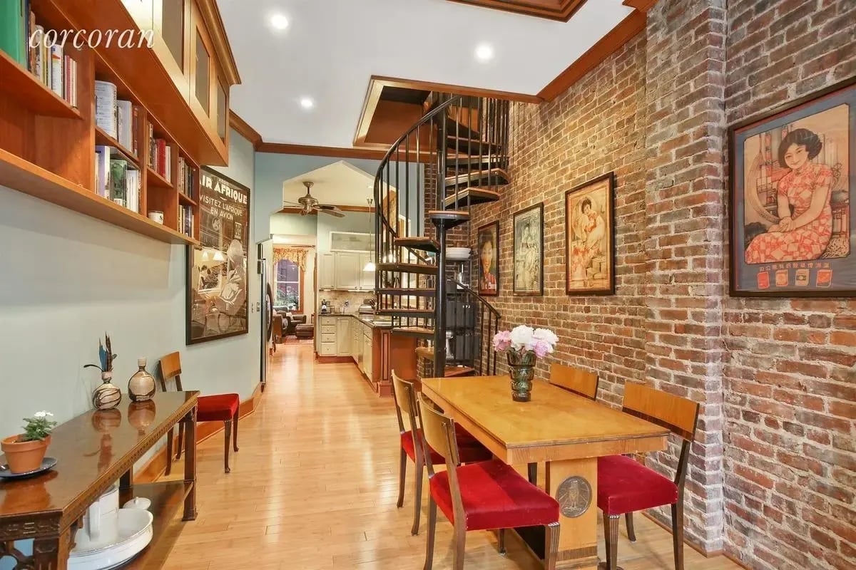 Carroll Gardens duplex with a private entrance and bonus basement asks $1.5M