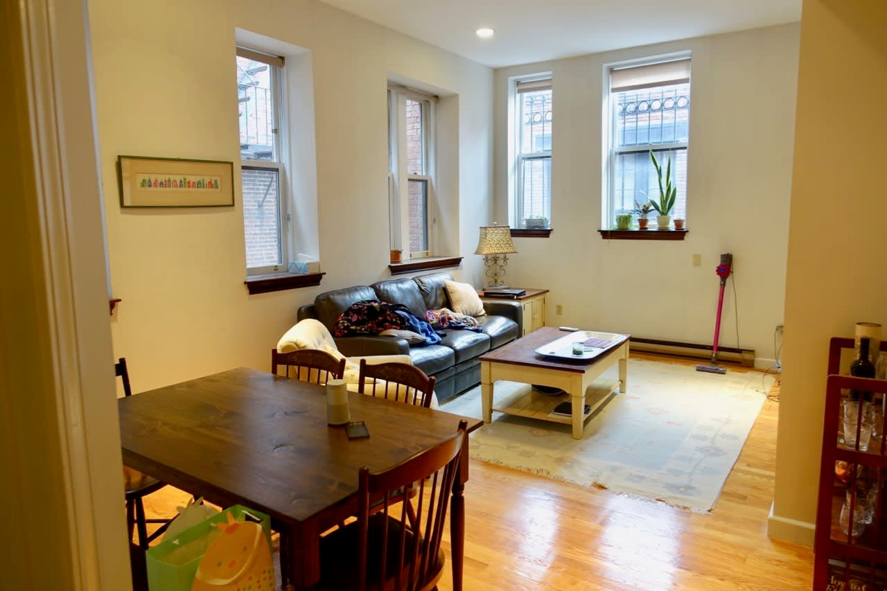 Second Floor Saint Botolph 2 bed 1 bath - Common Roof Deck/Laundry - Back Bay/South End Border! 