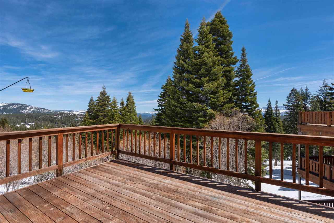 13443 Ski Slope Way