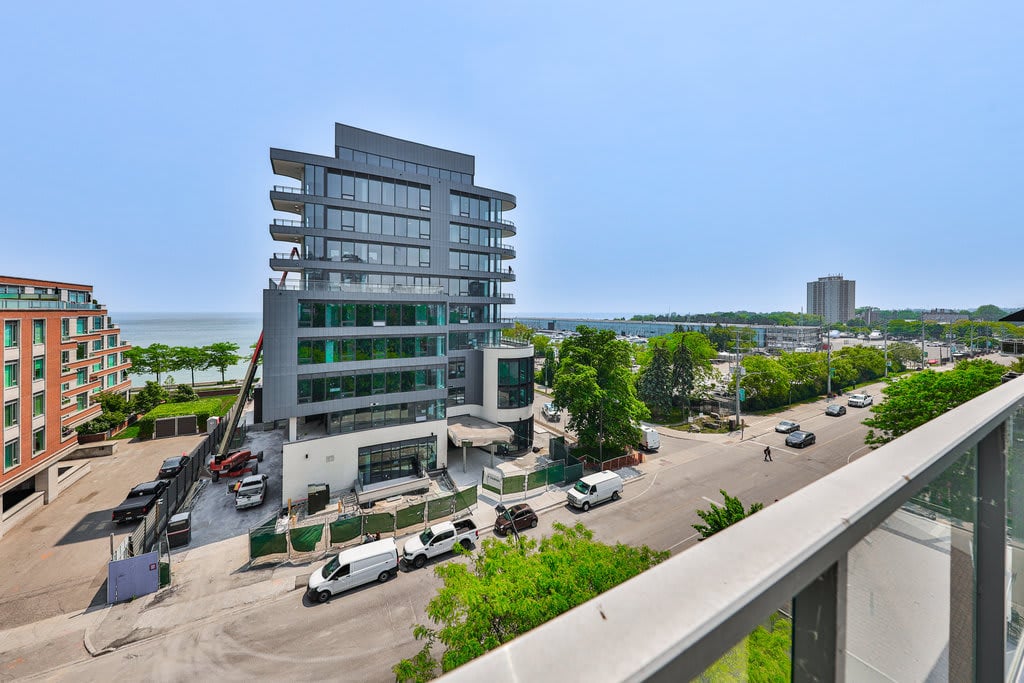 70 Port St E, Mississauga