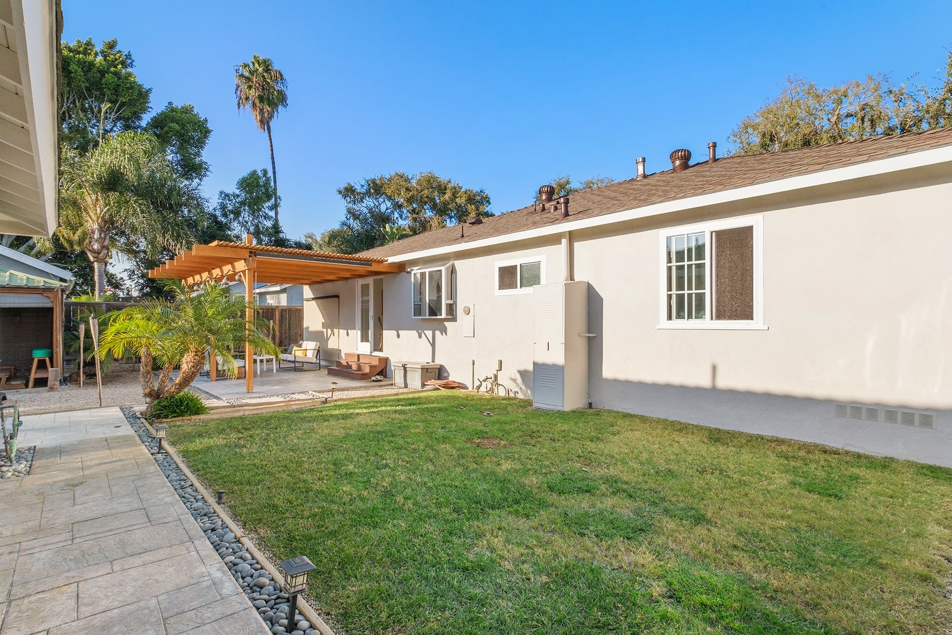223 Lillian Place 