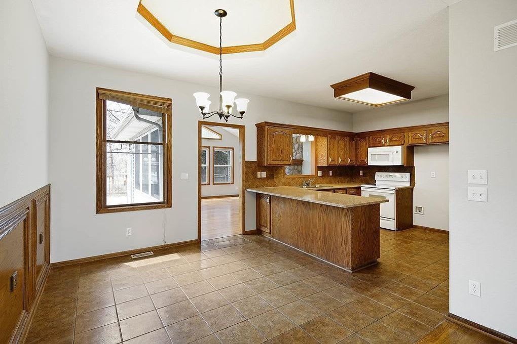 305 NE Forest Avenue