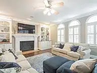 1290 Autumn Breeze Dr