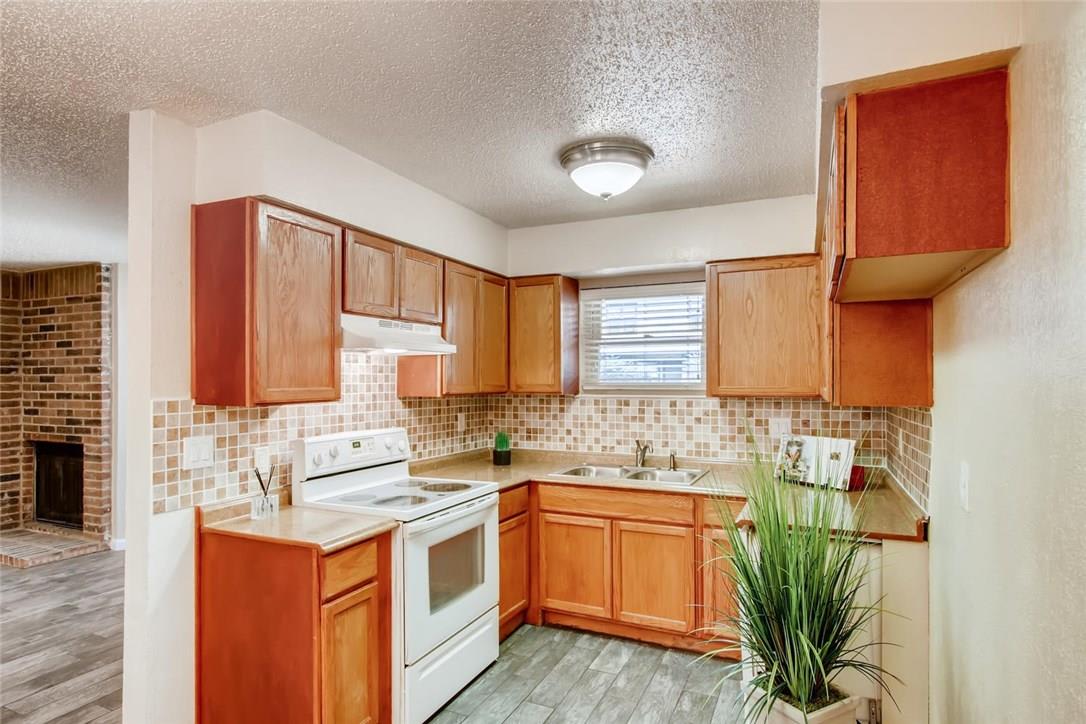 5608 Cougar Dr, #102