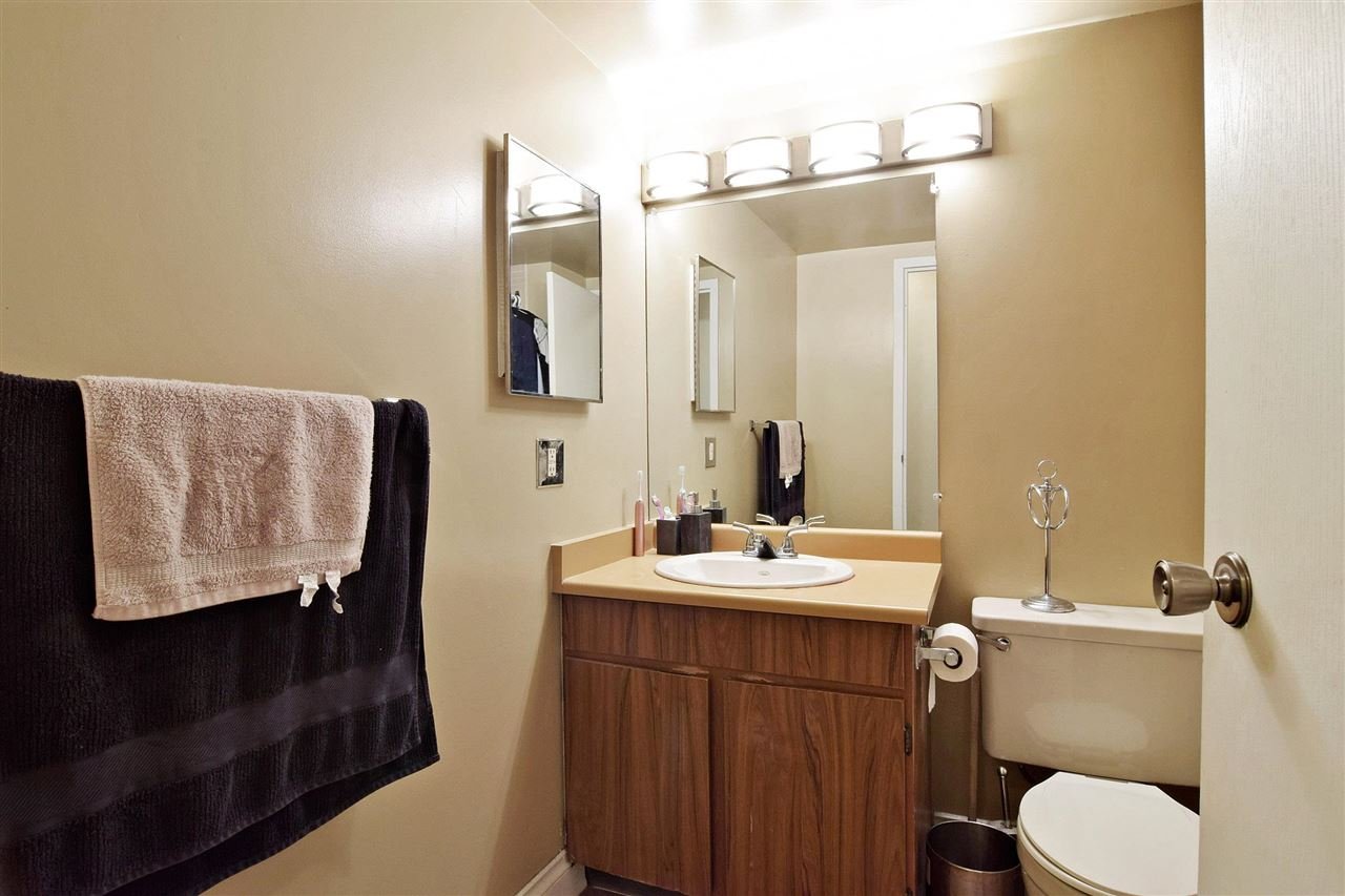 205-9300 Parksville Dr