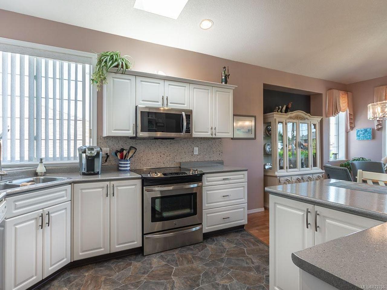 6170 Saturna Ave, Nanaimo
