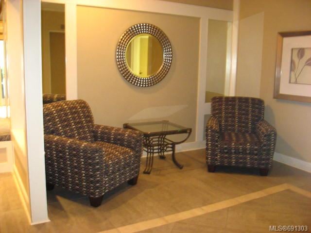 318-1545 Pandora Ave