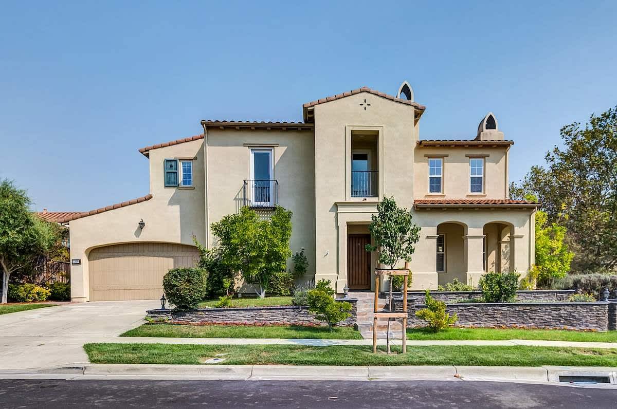 2300 Oleaster Dr