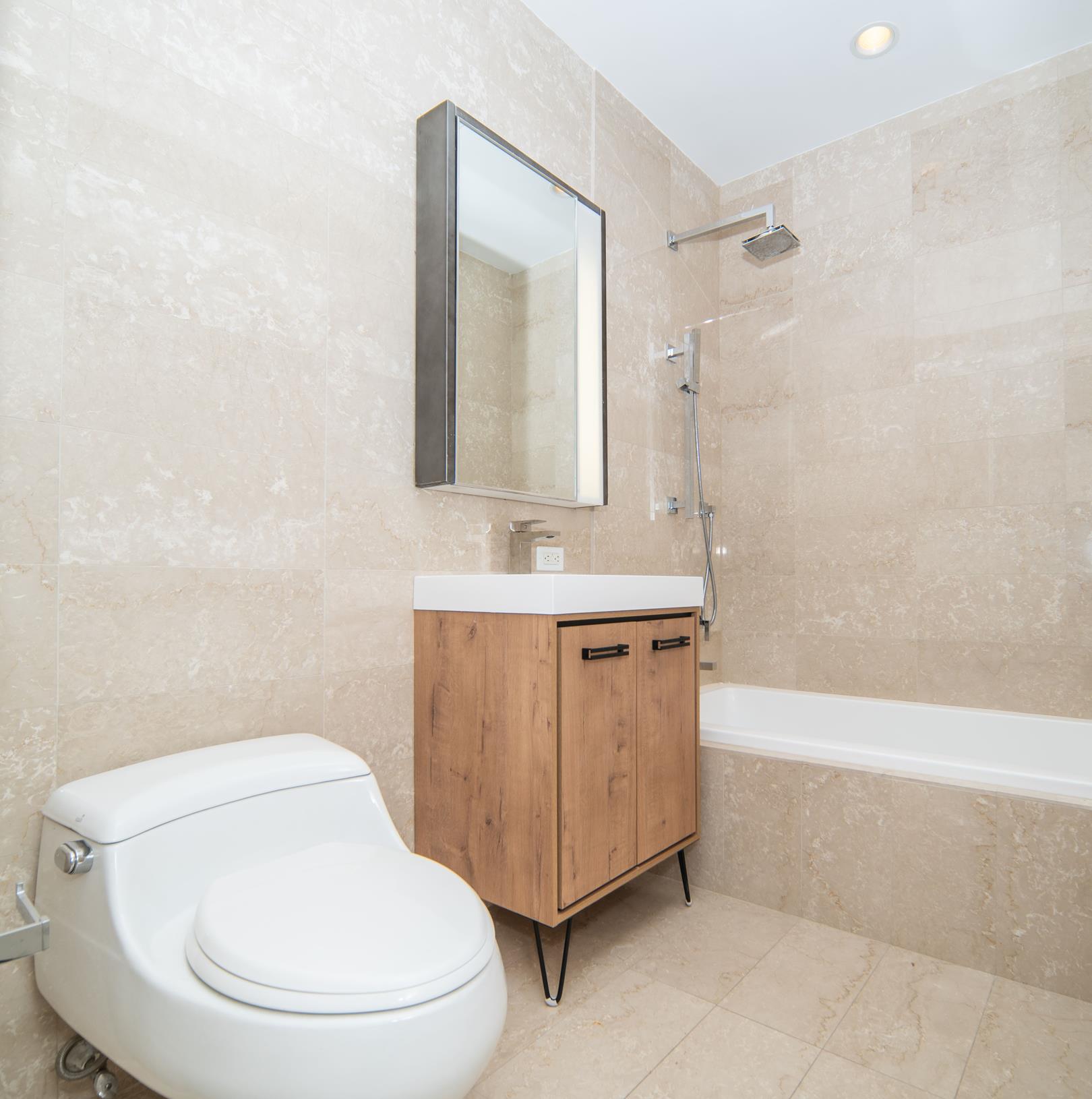75 Wall Street, Apt 32O