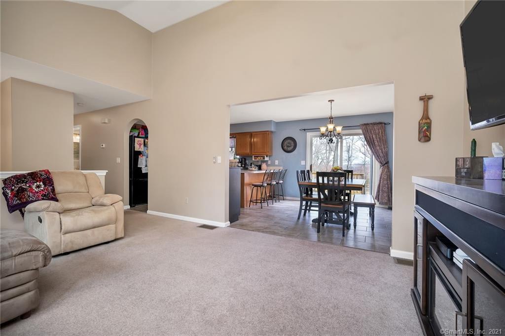 12 Dunican Ave