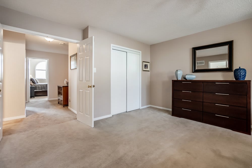 39 Berton Blvd