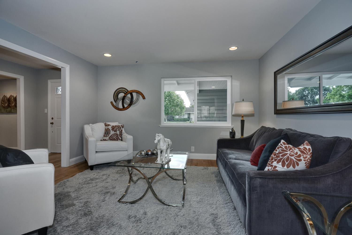 2980 Cambridge Dr