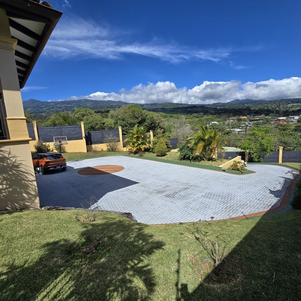 Private Mountain View Estate, Heredia