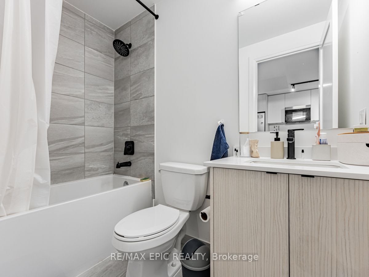 2369 Danforth Ave 317