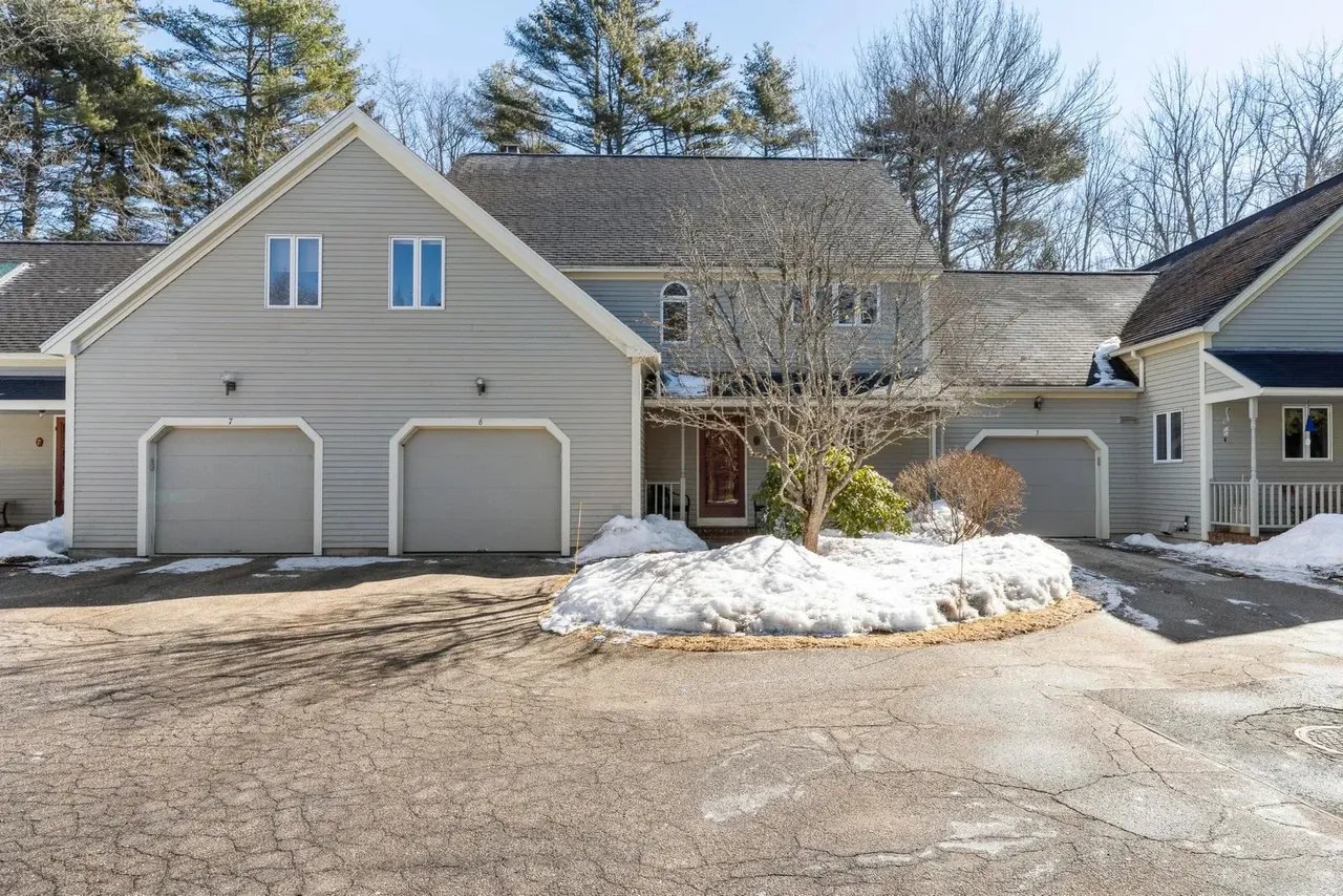 New Listing! 6 Juneberry Court, 6, Yarmouth, ME 04096 – $649,000