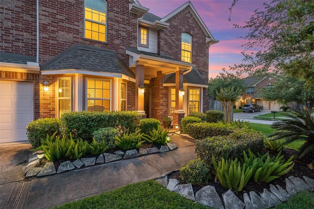513 Ivory Stone Ln