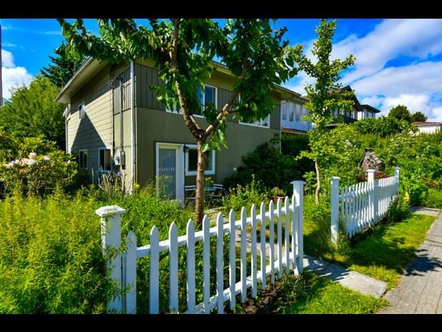 976 E 26th Avenue, Vancouver