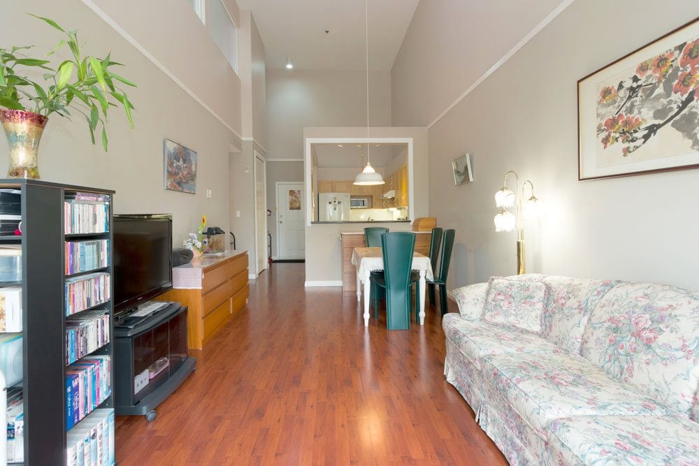 304-8660 Jones Rd