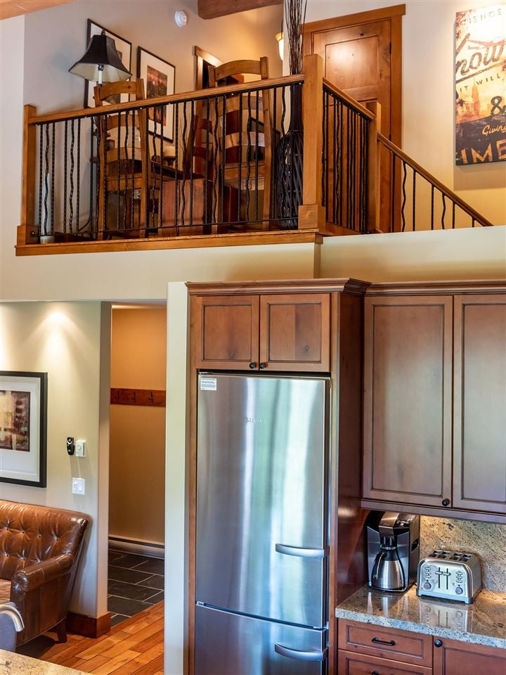 21-4100 Whistler Wy