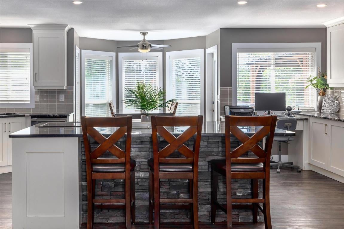 1139 Caledonia Wy