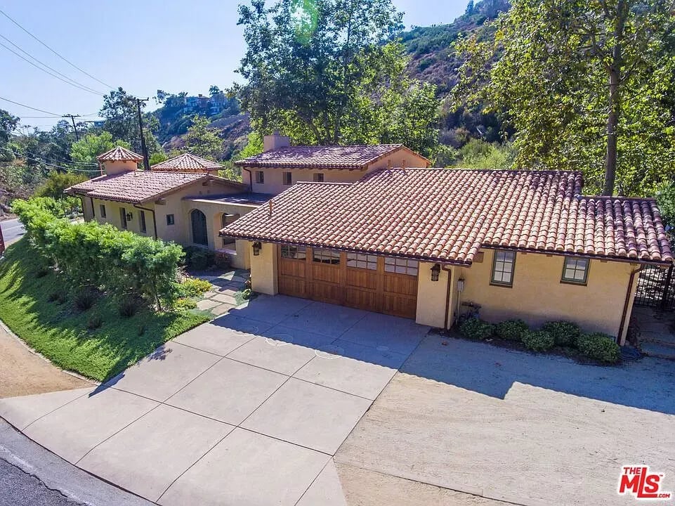 3713 Las Flores Canyon