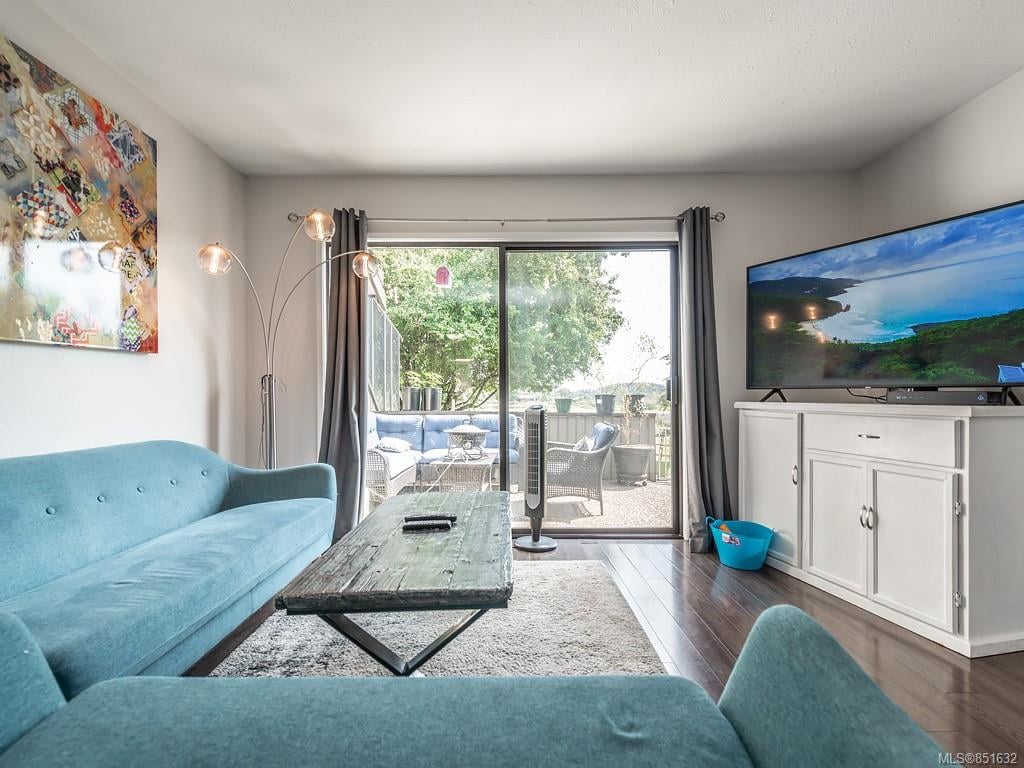 23-7751 E Saanich Rd