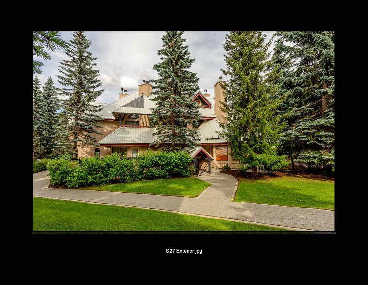27-4637 Blackcomb Wy