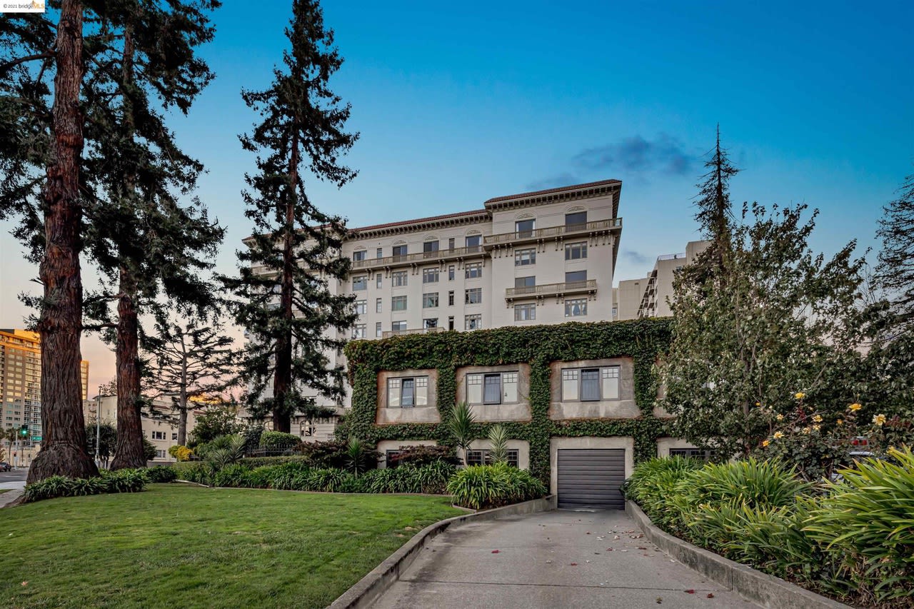 200 Lakeside Dr #505