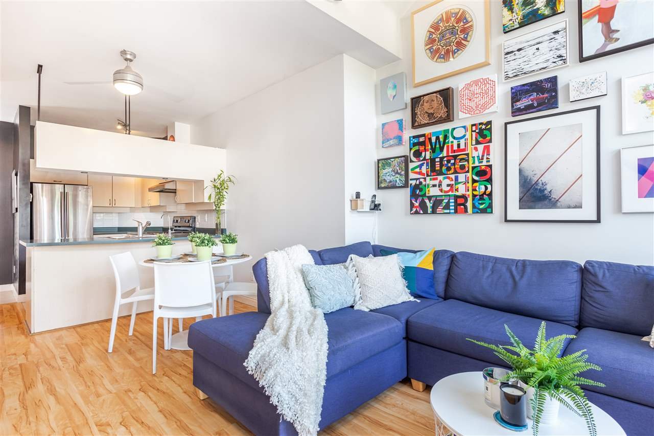207-188 E 33rd Ave
