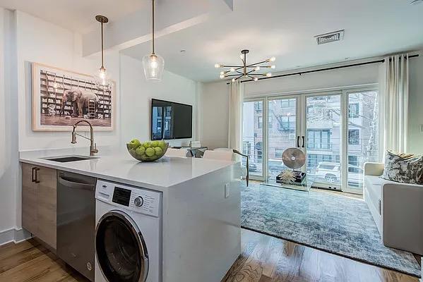 1021 Bedford Avenue, Apt 501