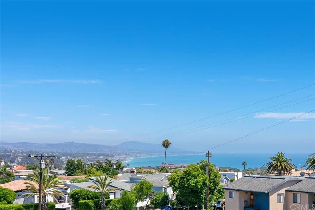 24366 Vista Point Lane