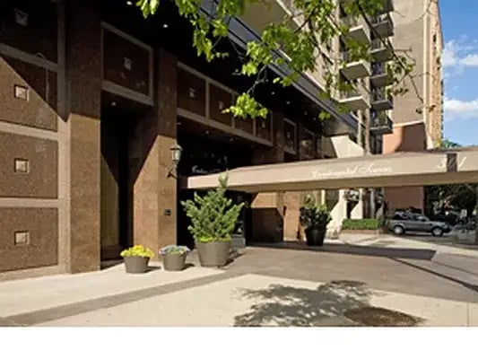 301 East 79th Street Unit: 7P