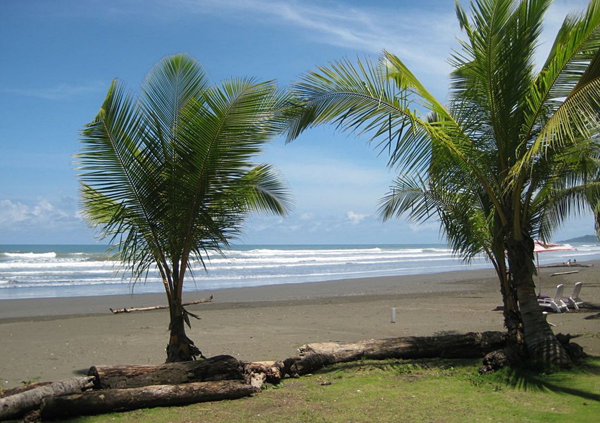 Gated Beachside American Home, Jaco, Puntarenas