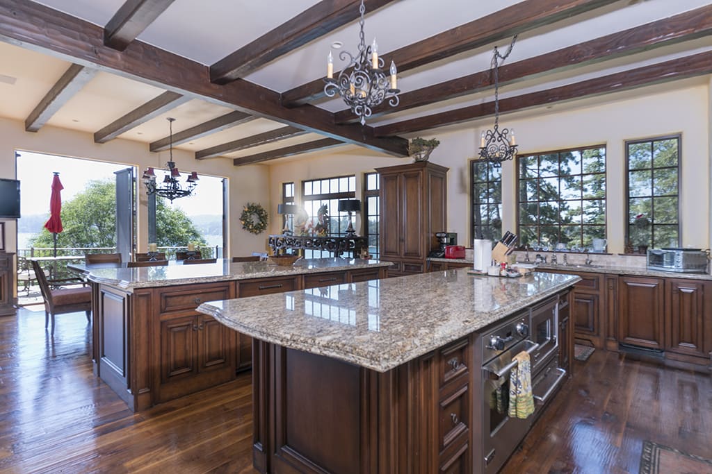 28718 Palisades Dr