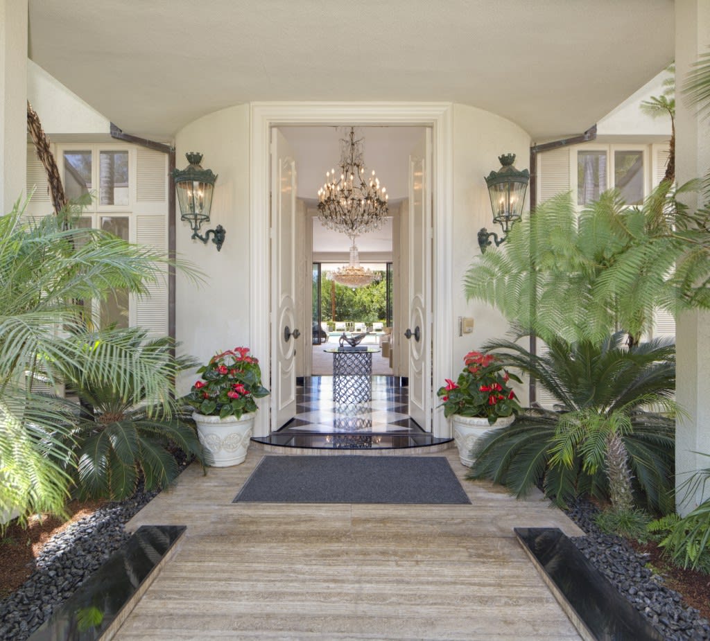 660 Club View Drive, Holmby Hills