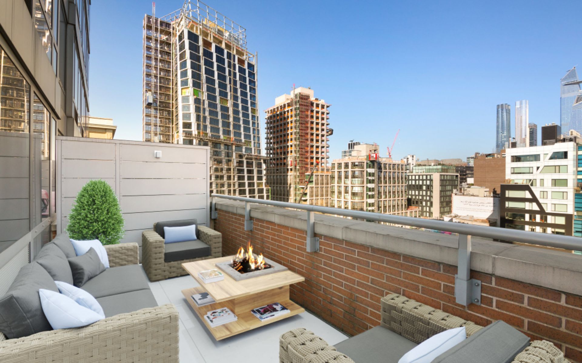 450 W 17th St, #1001