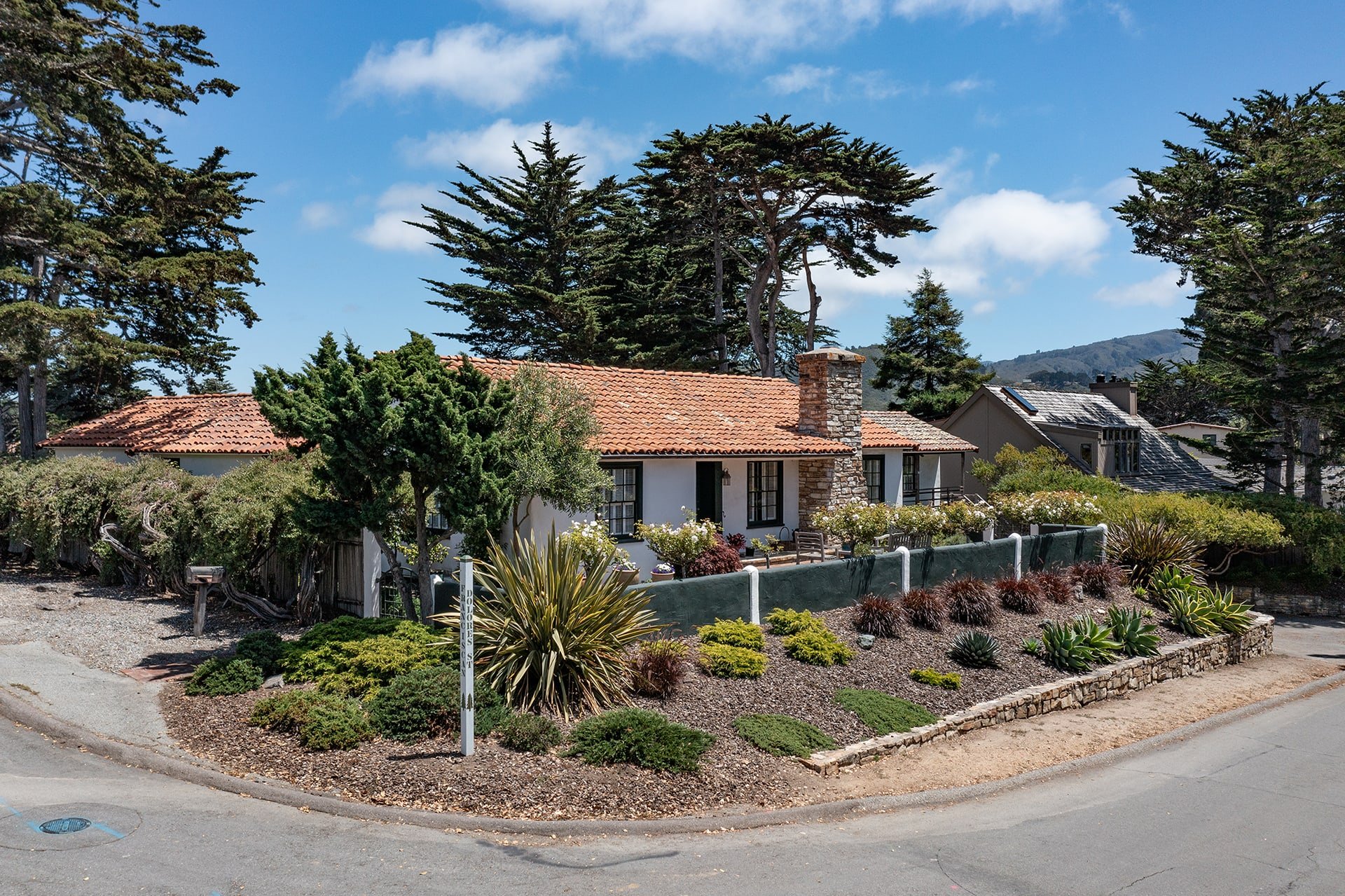 Spacious Carmel Abode - 2900 Franciscan Way